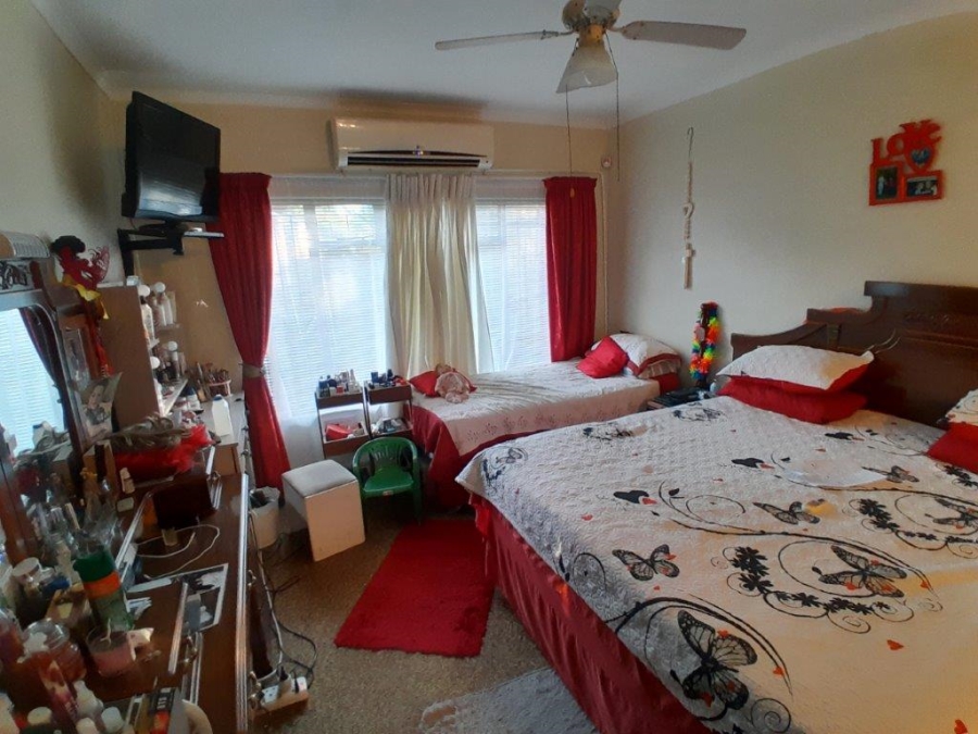 5 Bedroom Property for Sale in Geelhoutpark North West